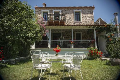 Фотографии гостевого дома
Archontiko Petras 1821