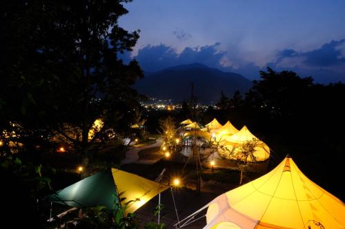 Фотография базы отдыха The Village Yufuin Onsen Glamping