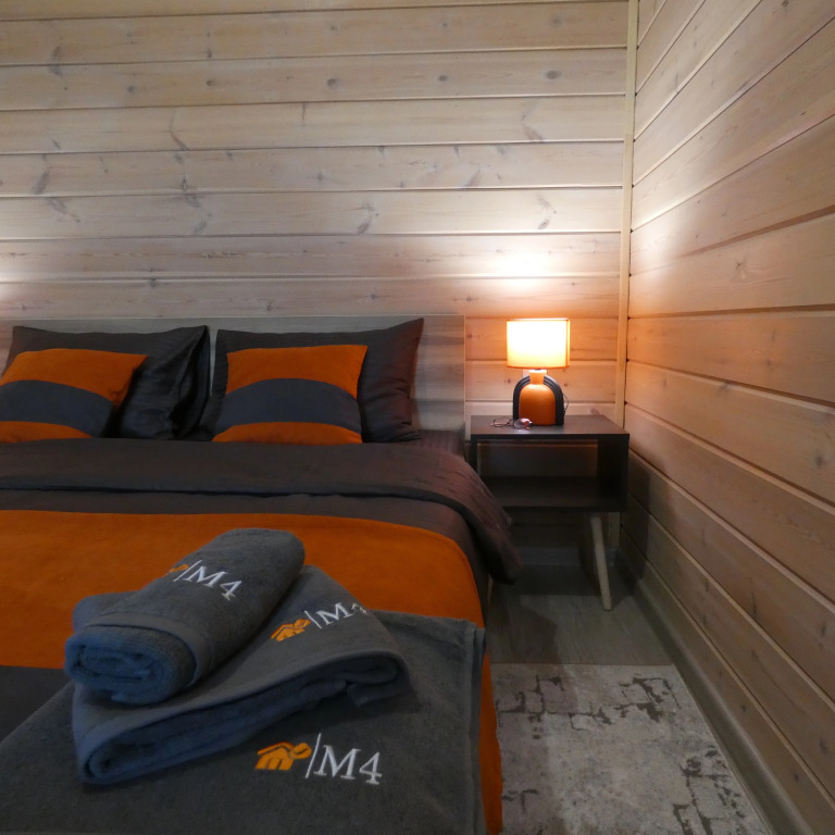 Фотография Коттеджа Частный Дом 5 с Двуспальной Кроватью