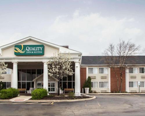 Фотография гостиницы Quality Inn and Suites St Charles -West Chicago