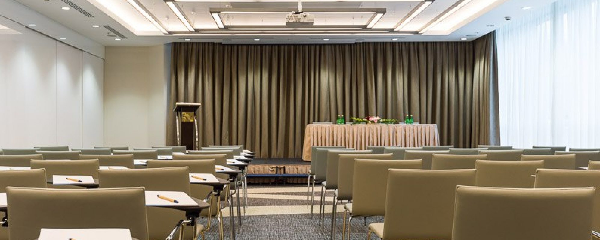 Фотографии конференц-зала Илюшин