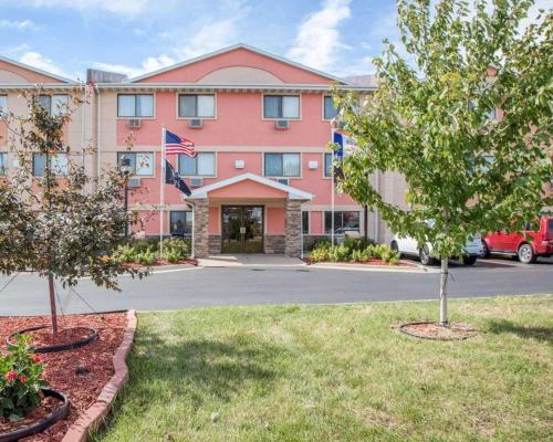 Фотография гостиницы Quality Inn Cedar Rapids South