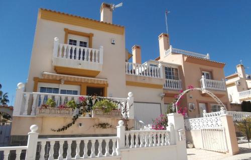Фотографии гостевого дома 
            Holiday Home Orihuela Costa I