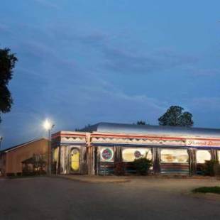 Фотографии гостиницы
Baymont by Wyndham Hearne