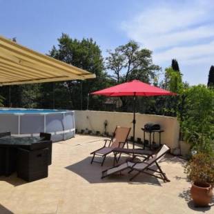 Фотографии гостевого дома
Roquefort les Pins-2 p-piscine-terrasse-prestations