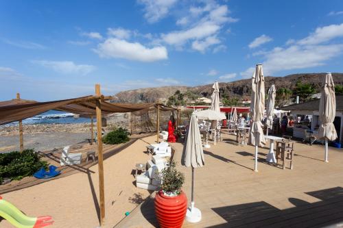 Фотография гостевого дома Bungalow Palm Mar with pool and garden