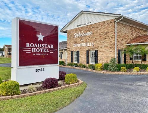 Фотография гостиницы Roadstar Hotel Zephyrhills