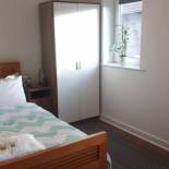 Фотография мини отеля 2 double rooms available in 3 bedroom house