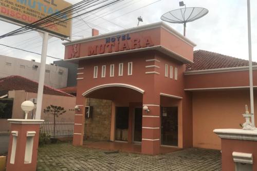 Фотография гостиницы OYO 3722 Hotel Mutiara