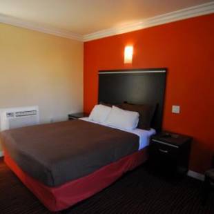 Фотографии мотеля 
            Studio City Inn