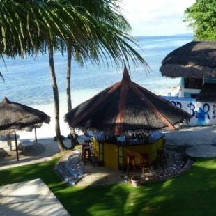 Фотография гостиницы RedDoorz Premium @ Flower Beach Anda