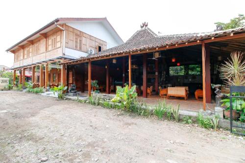 Фотография гостиницы RedDoorz Plus @ Hertasning Area