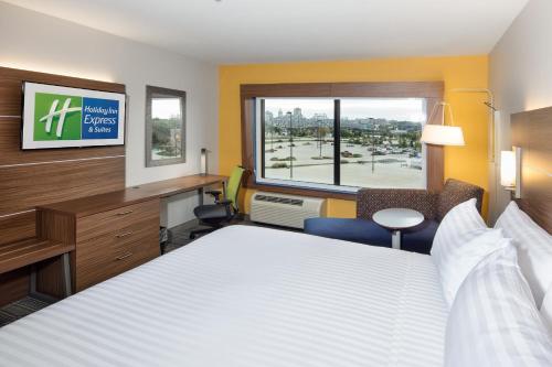 Фотография гостиницы Holiday Inn Express East Peoria - Riverfront, an IHG Hotel