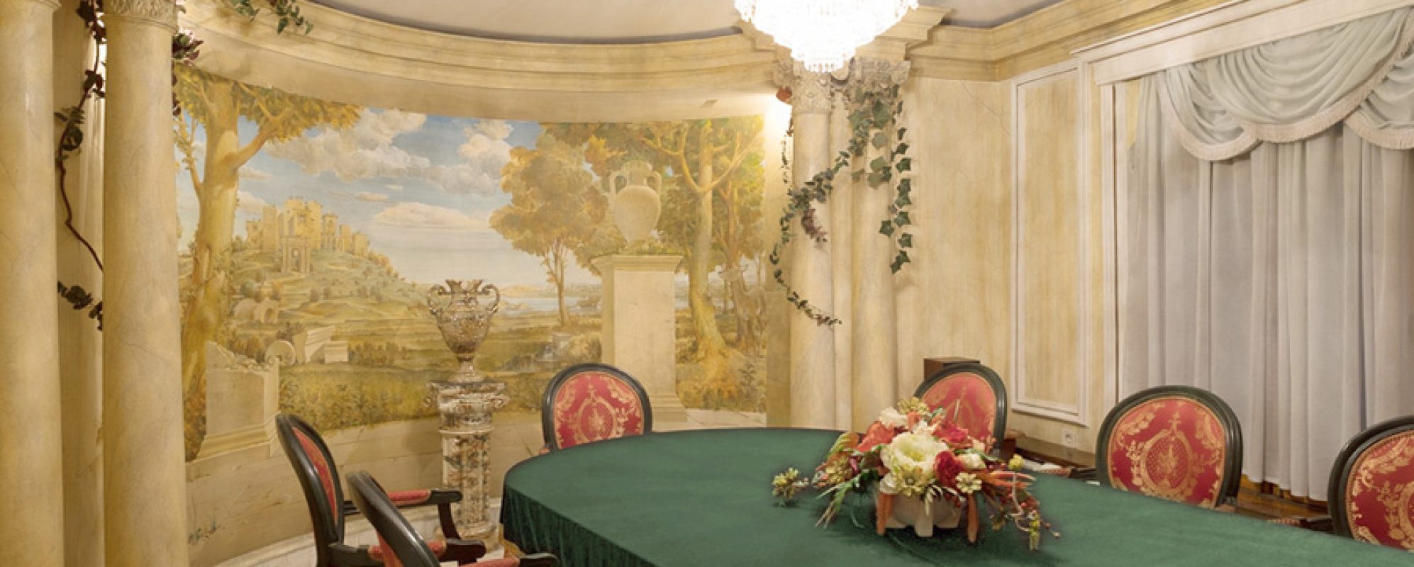 Фотографии комнаты для переговоров ViP