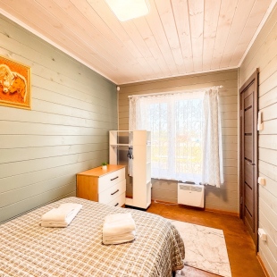 Фотография Коттеджа Частный дом Небольшой дом у озера