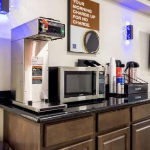 Фотографии гостиницы 
            Motel 6-North Little Rock, AR - McCain