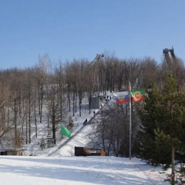 Фотография спортивного комплекса Спортивная школа олимпийского резерва по прыжкам на лыжах с трамплина и лыжному двоеборью имени А.В.Звягинцева