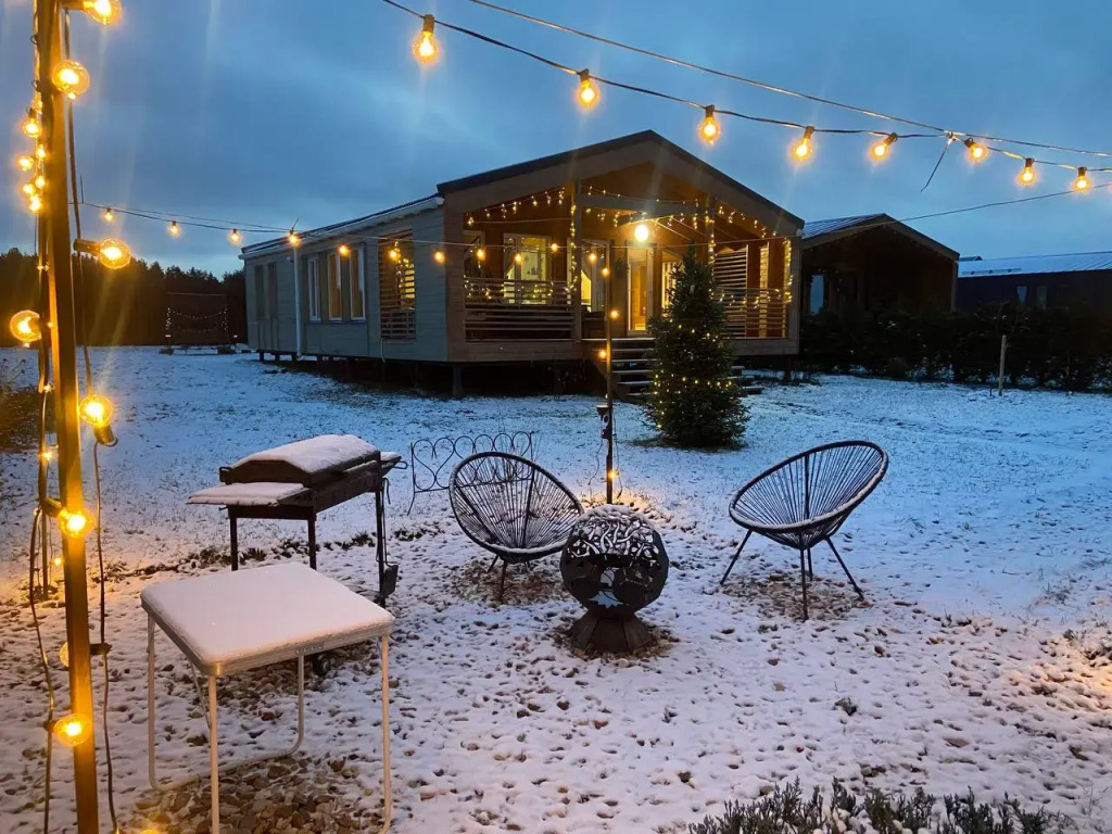 Фотография Коттеджа Частный дом комфортный со столом для пинг-понга и батутом