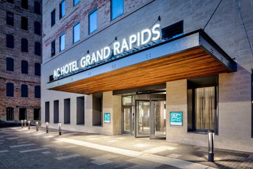 Фотография гостиницы AC Hotel Grand Rapids Downtown