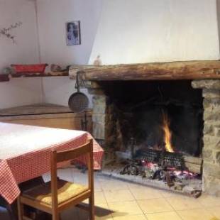 Фотографии гостевого дома 
            Casa in sasso - Pietra di Bismantova