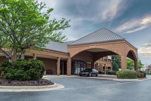 Фотография гостиницы Comfort Suites Chesapeake - Norfolk