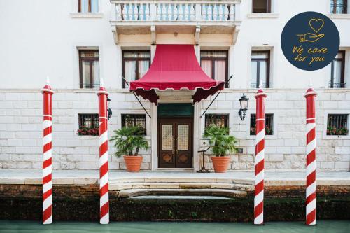 Фотографии гостиницы 
            NH Collection Grand Hotel Palazzo Dei Dogi