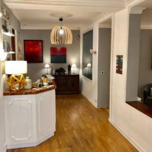 Фотографии гостиницы
Cit'Hotel Le Volney