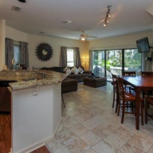 Фотография гостевого дома 6 Ocean Breeze 3 BR Forest Beach Condo