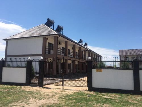 Фотографии гостиницы
BROWN SUNSET