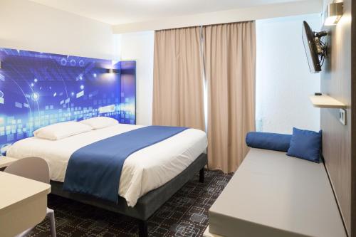 Фотография гостиницы Kyriad Poitiers Jules Verne Site du Futuroscope