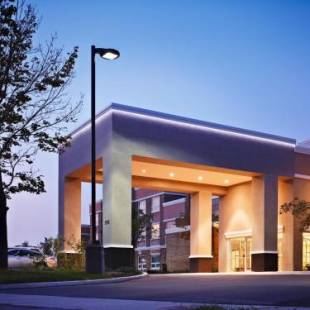 Фотографии гостиницы
TownePlace Suites by Marriott Mississauga-Airport Corporate Centre