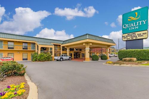 Фотография гостиницы Quality Inn Goodlettsville
