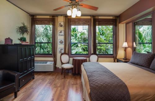Фотография апарт отеля Hemingway Suites at Palm Beach Hotel Island