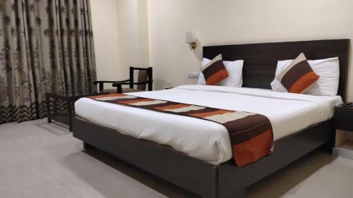 Фотография гостиницы Hotel City Square By KeyMagics