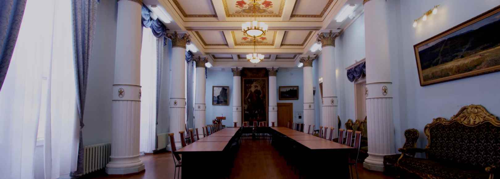 Фотография конференц-зала Окружной дом офицеров Голубой зал