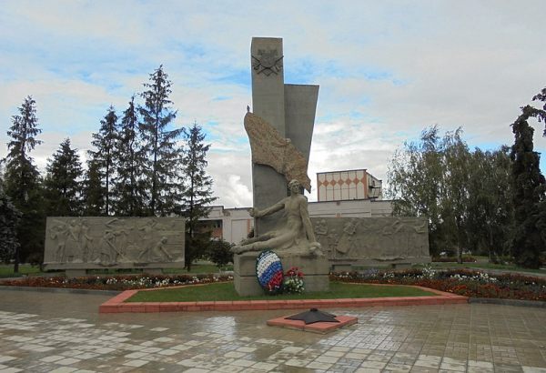 Фотография достопримечательности Мемориал павшим в годы ВОВ и труженикам тыла