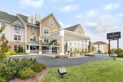 Фотография гостиницы Country Inn & Suites by Radisson, Burlington (Elon), NC