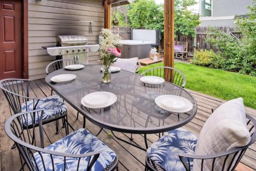 Фотография гостевого дома Perfectly Placed Plum Cottage