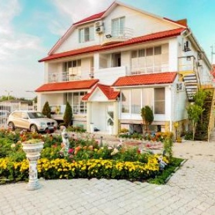 Фотография гостевого дома Крутой берег