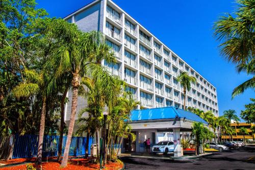 Фотография гостиницы Rodeway Inn Miami I-95