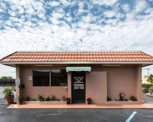 Фотография мотеля Rodeway Inn Fort Pierce US Highway 1