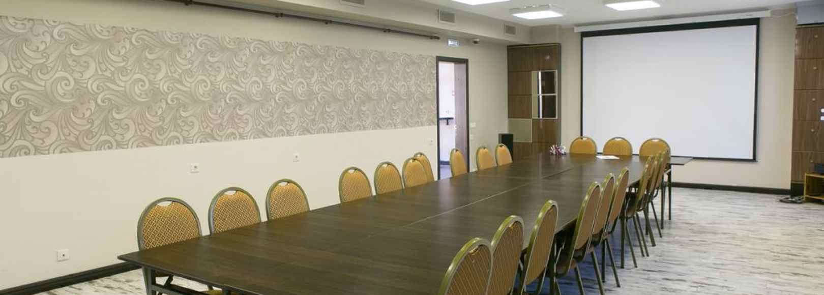 Фотография конференц-зала Изборск