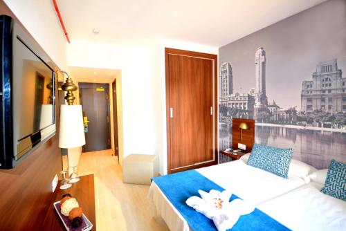 Фотография гостиницы Hotel Adonis Plaza