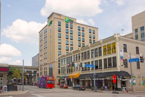 Фотографии гостиницы
Holiday Inn Express & Suites Pittsburgh North Shore, an IHG Hotel