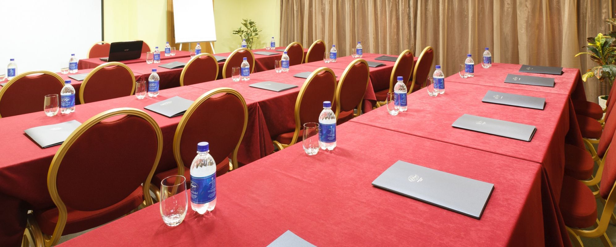 Фотографии комнаты для переговоров Европа