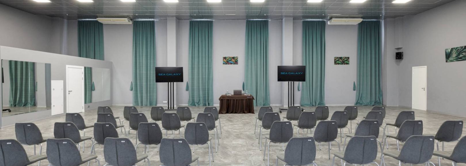 Фотография конференц-зала Галерея