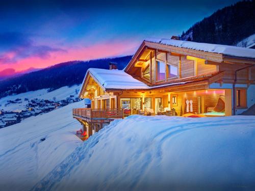 Фотография гостевого дома Chalet Alti - OVO Network