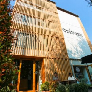 Фотография гостиницы Lanna Thaphae Hotel