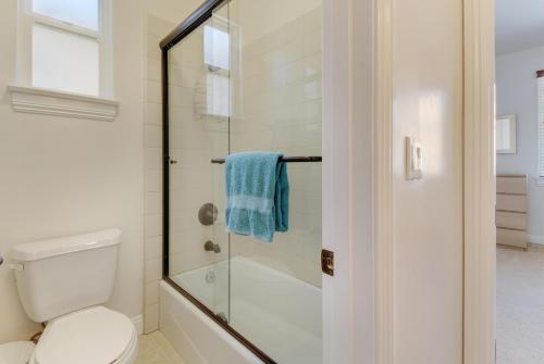 Фотография гостевого дома Oceanside Sunset Shores