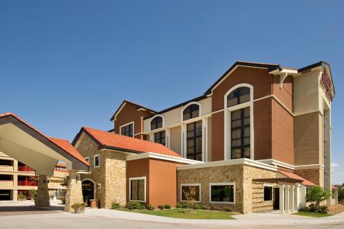 Фотография гостиницы Drury Plaza Hotel San Antonio Airport
